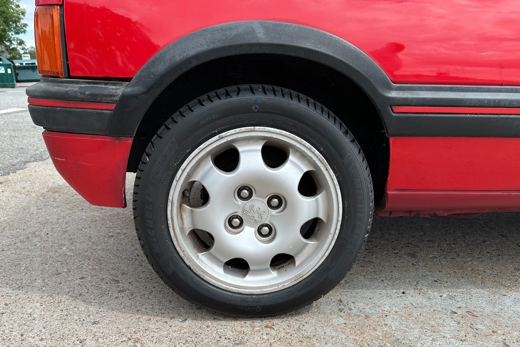 Vehicle Image 5