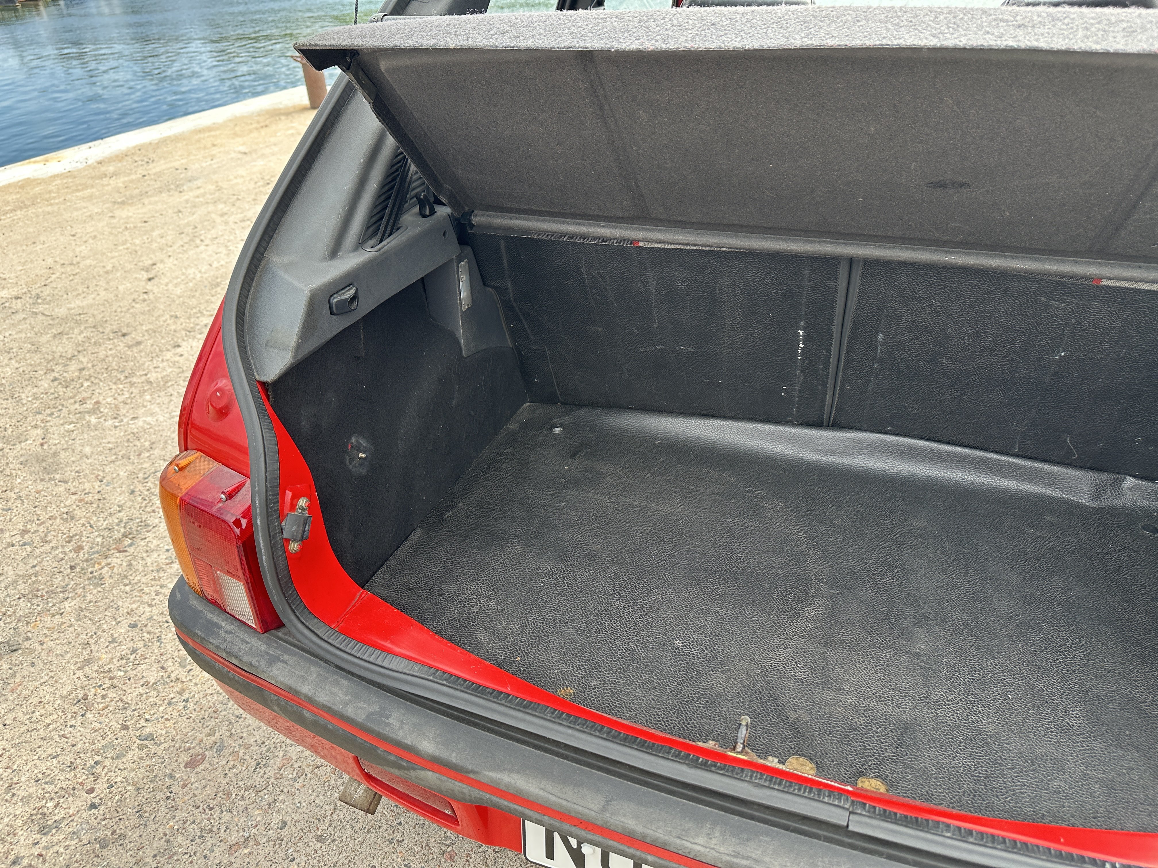 Vehicle Image 28