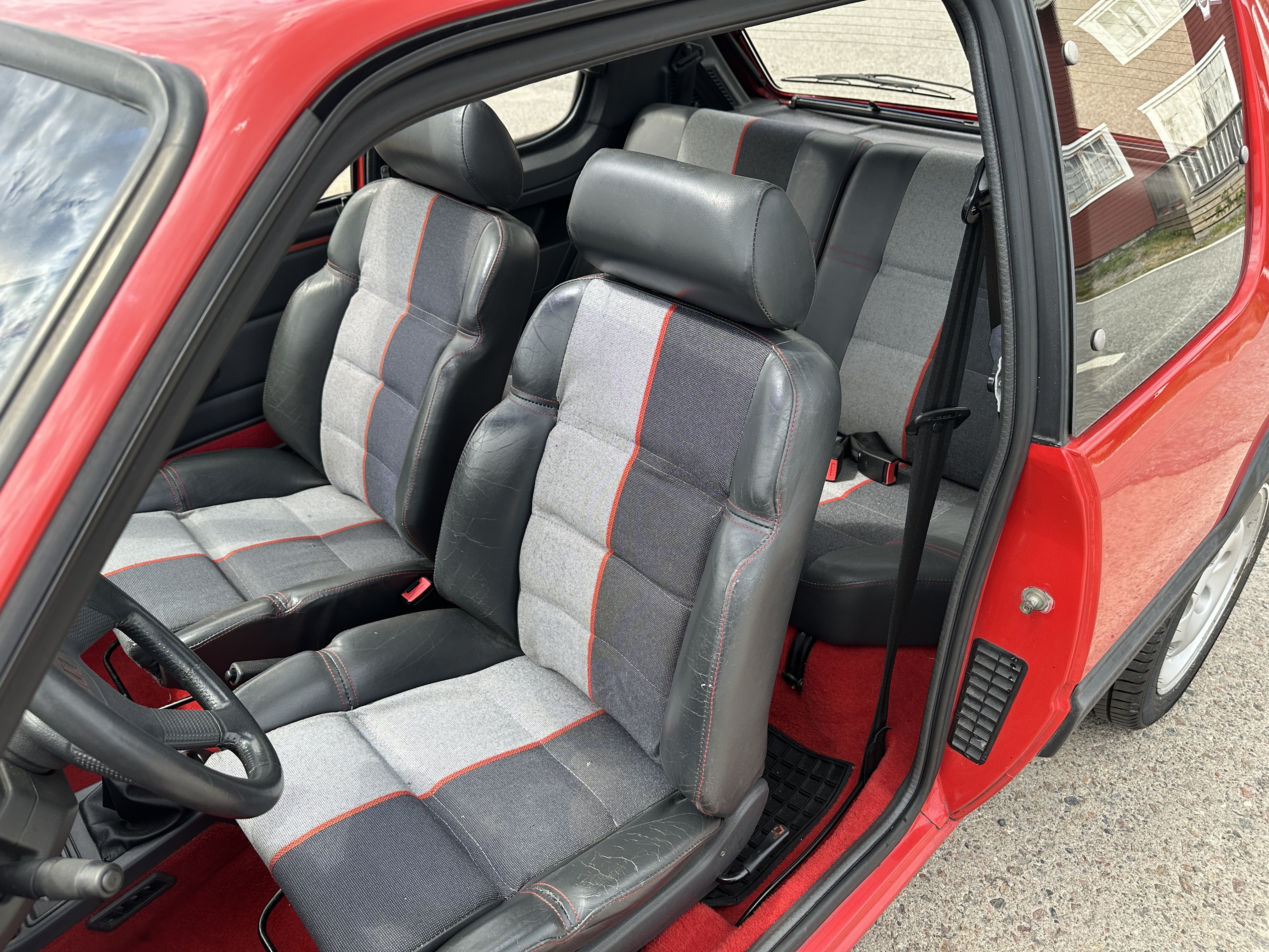 Vehicle Image 37