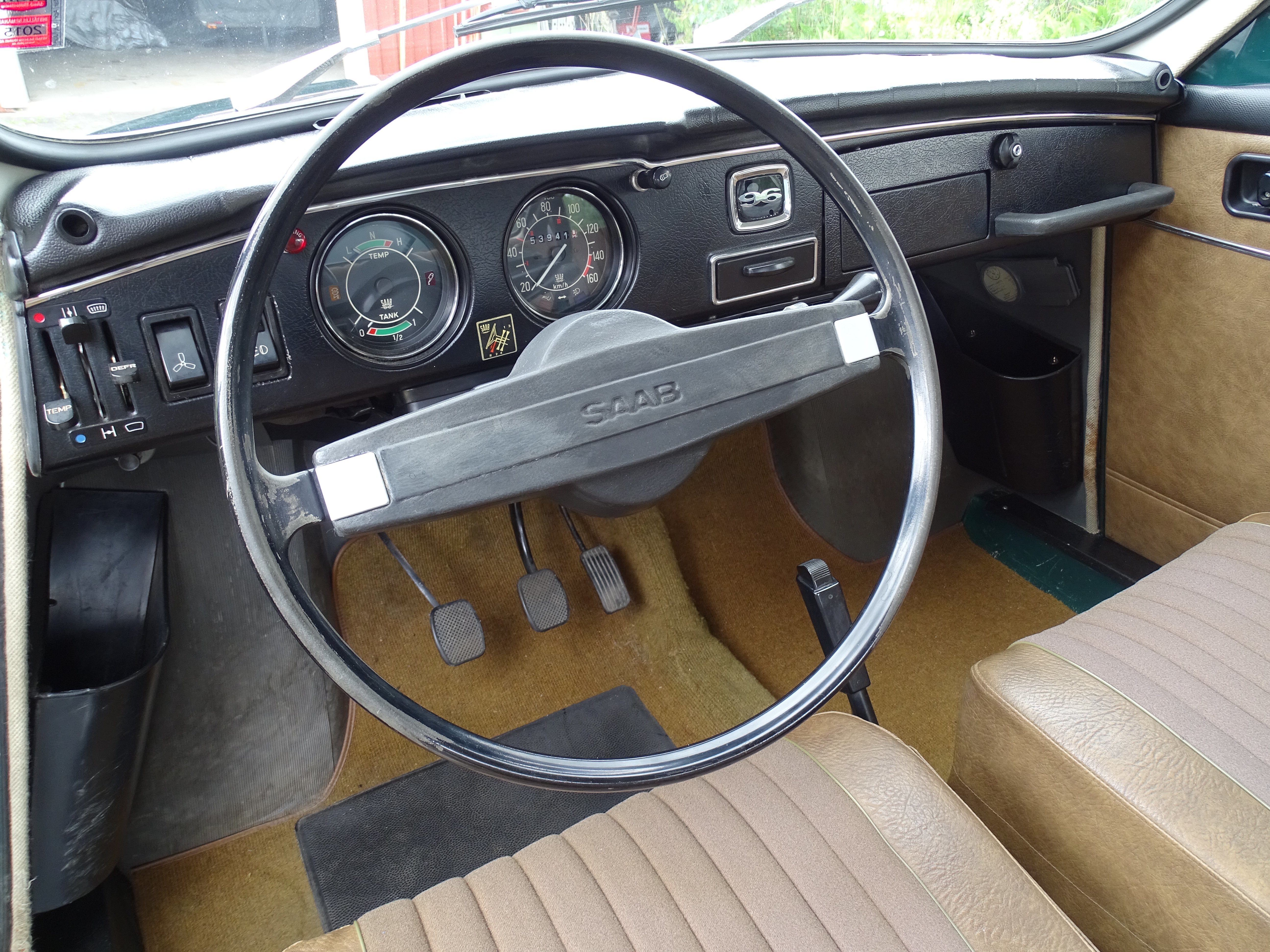 Vehicle Image 26