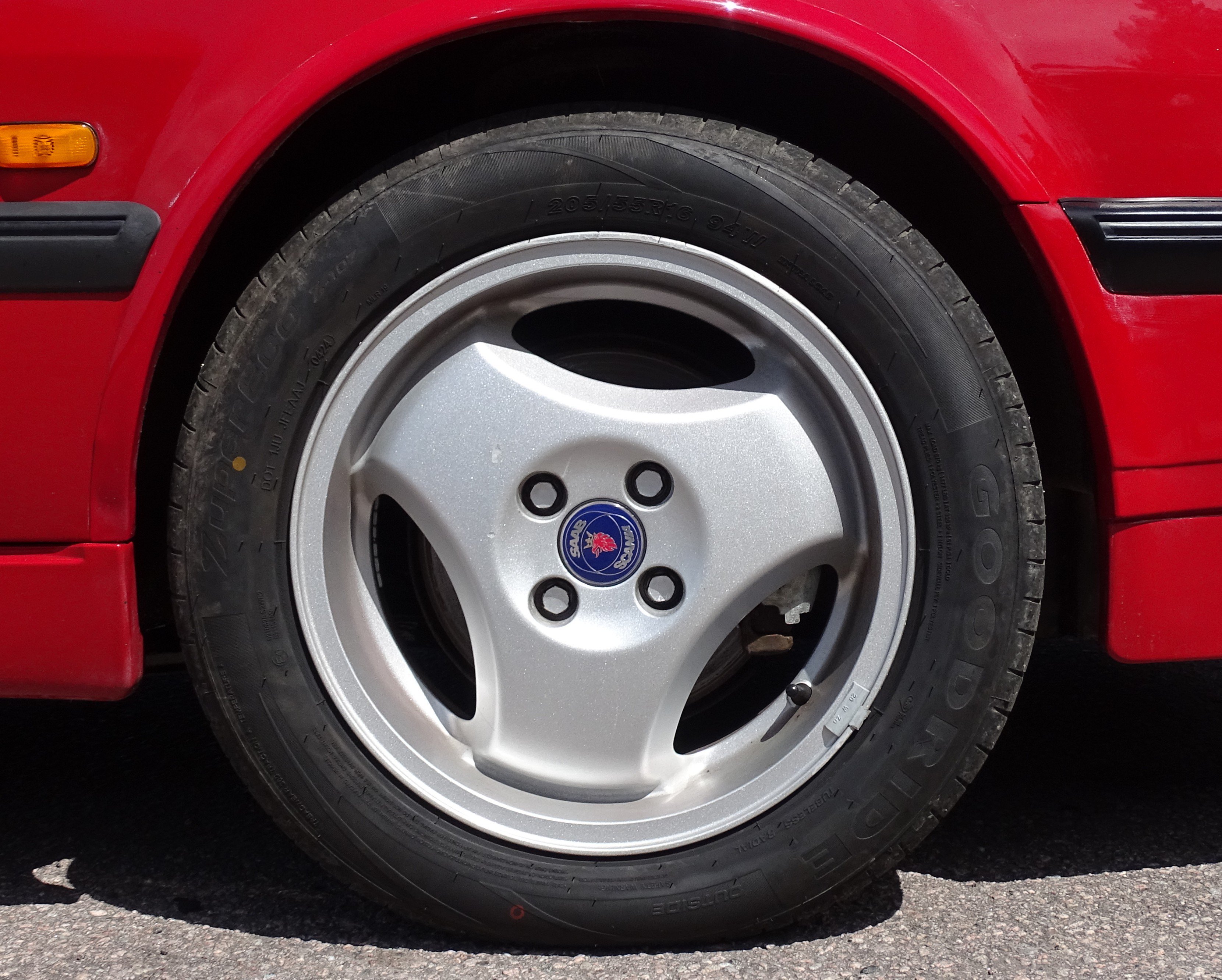 Vehicle Image 25
