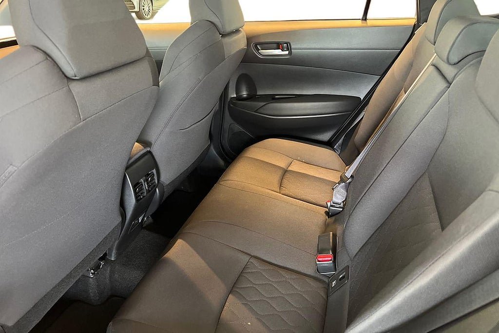 Vehicle Image 11