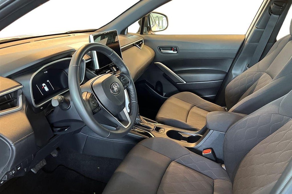 Vehicle Image 12