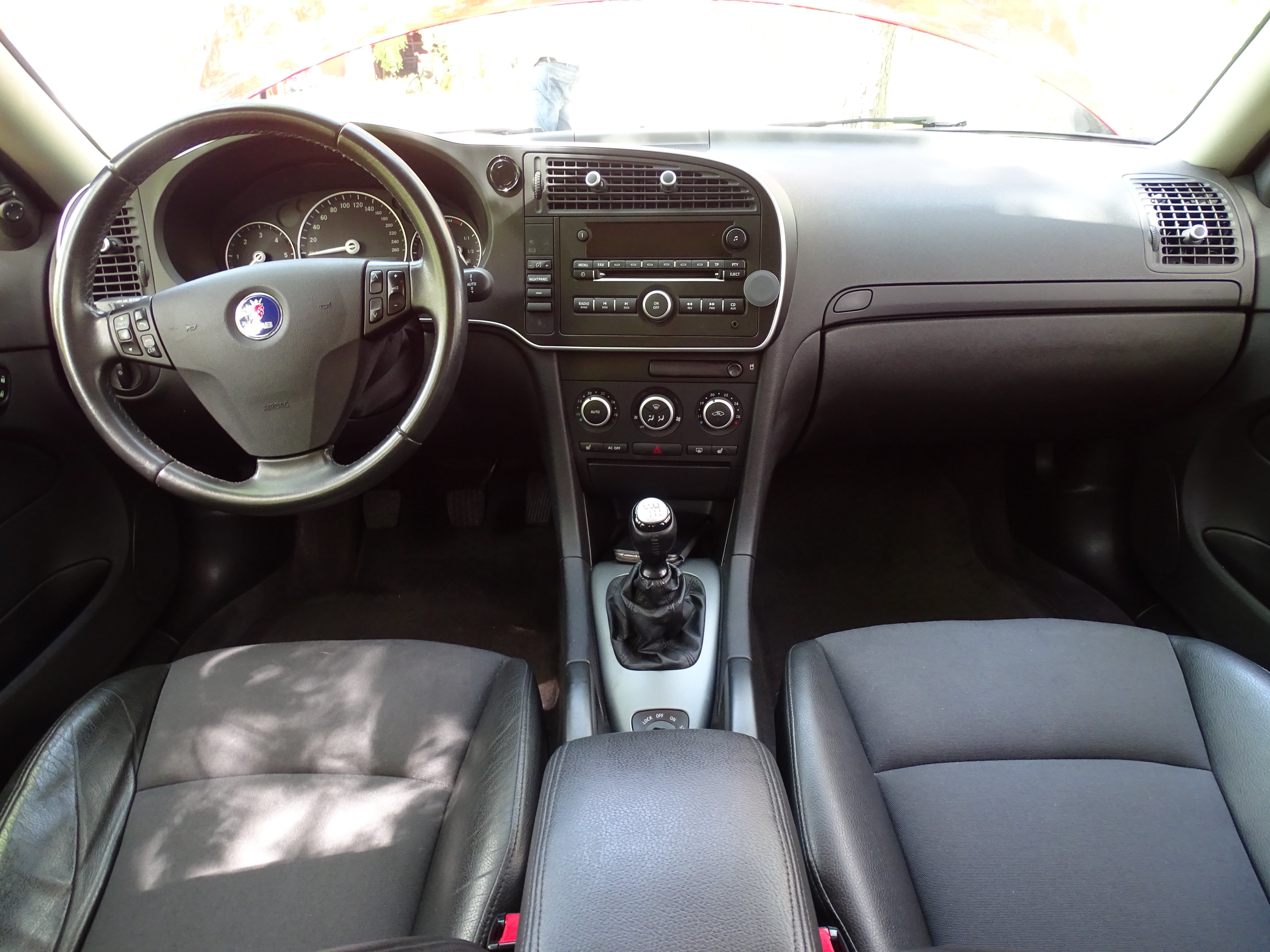Vehicle Image 38