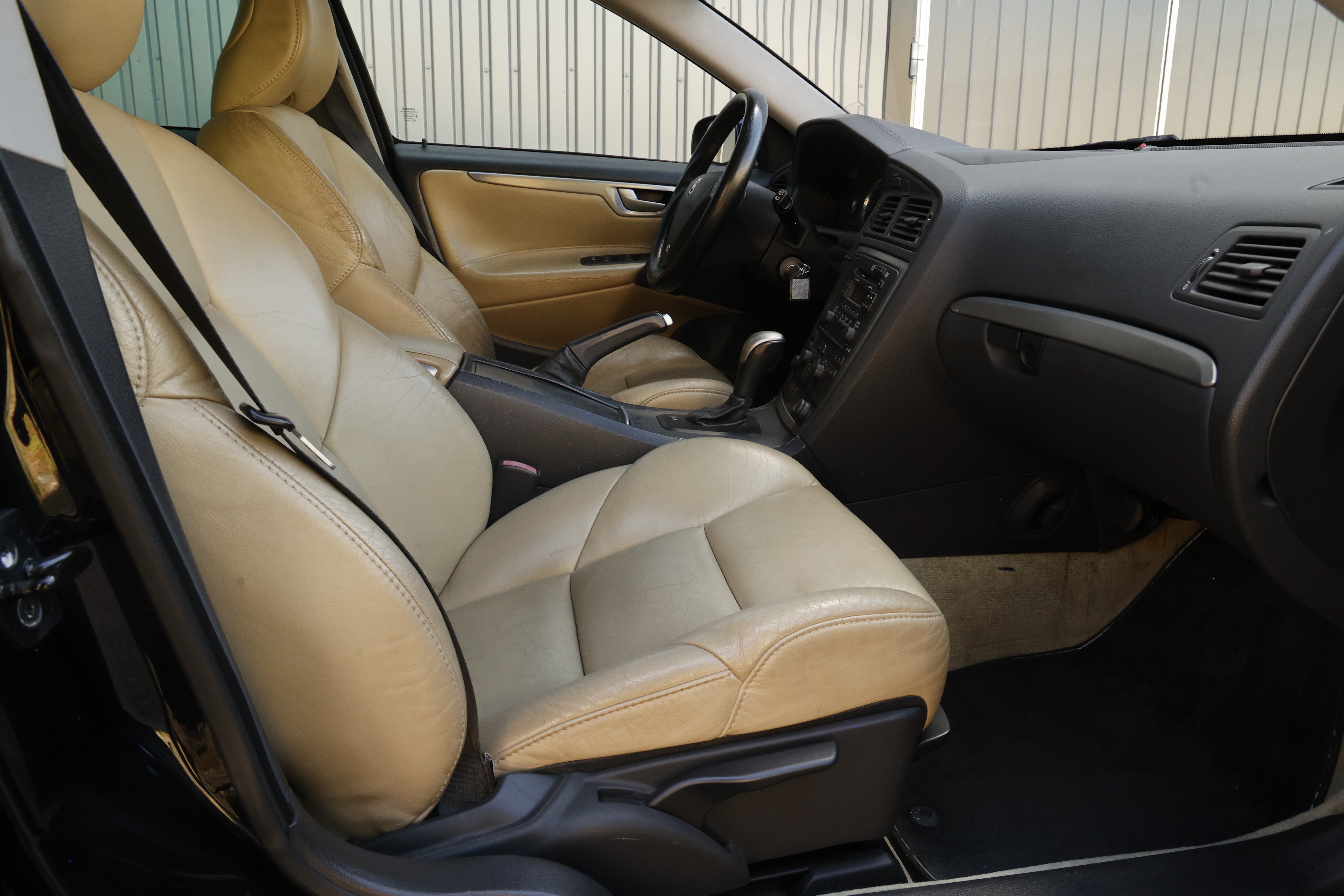 Vehicle Image 33
