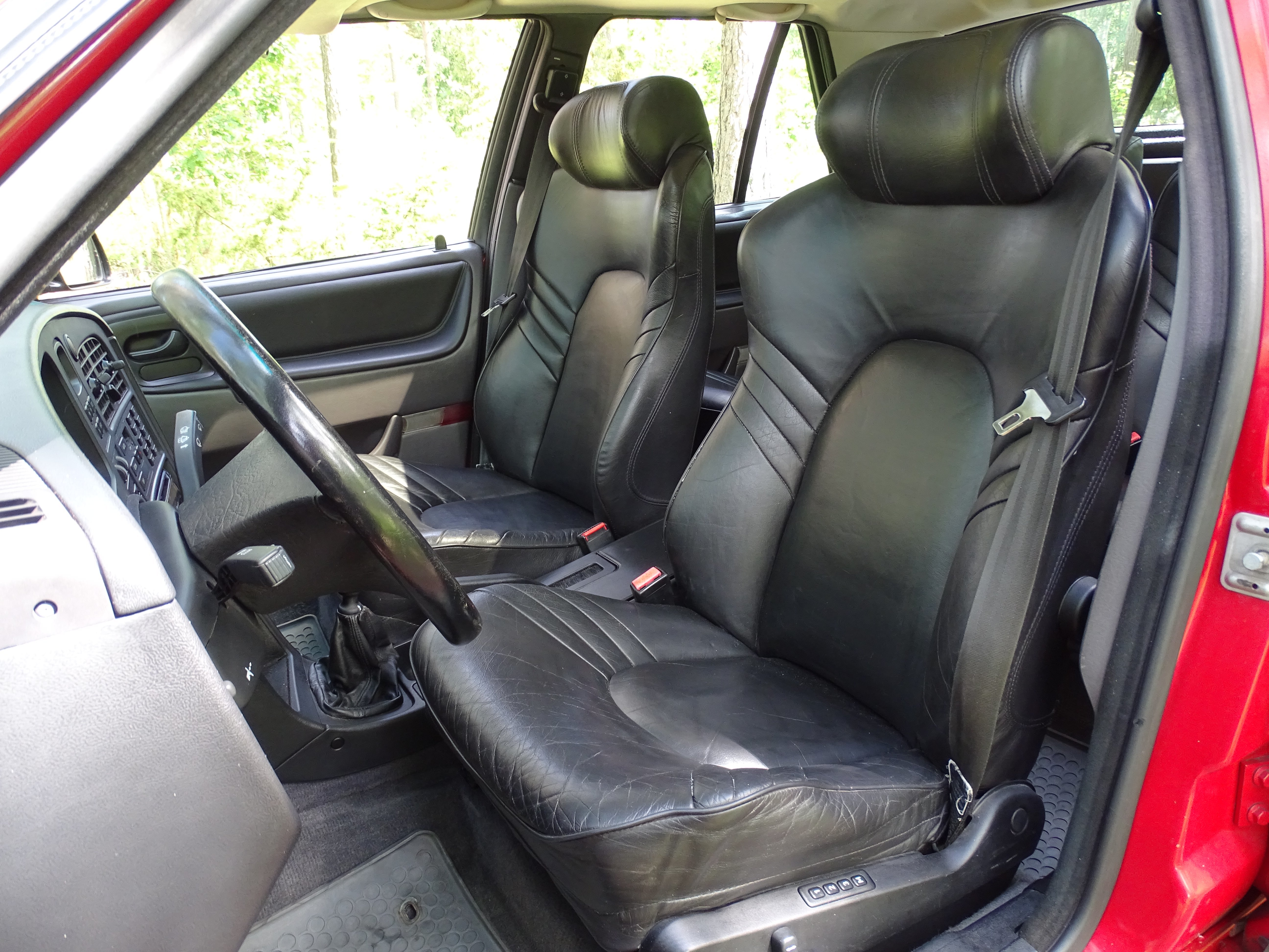 Vehicle Image 37