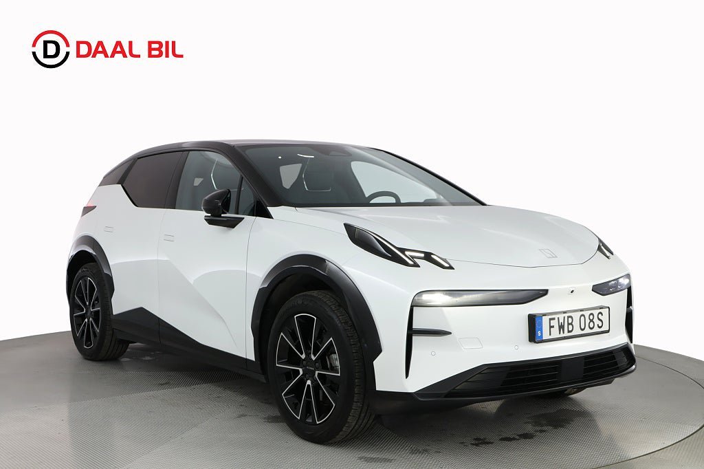 Vehicle Image 4