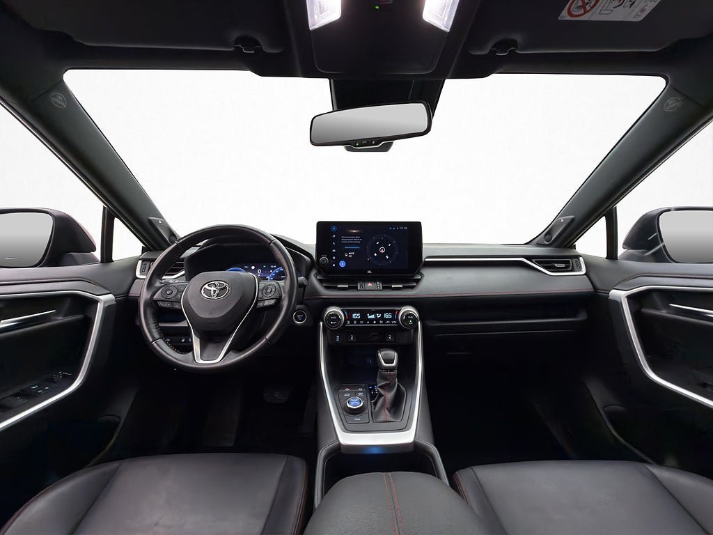 Vehicle Image 12