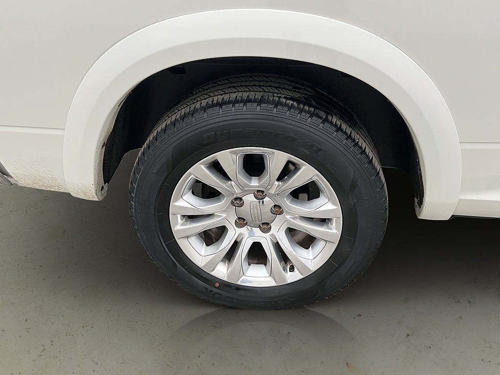 Vehicle Image 35