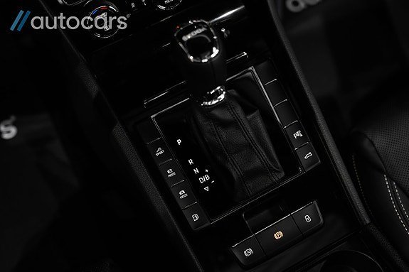 Vehicle Image 29