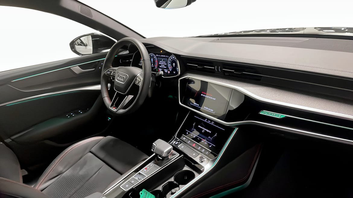 Vehicle Image 11