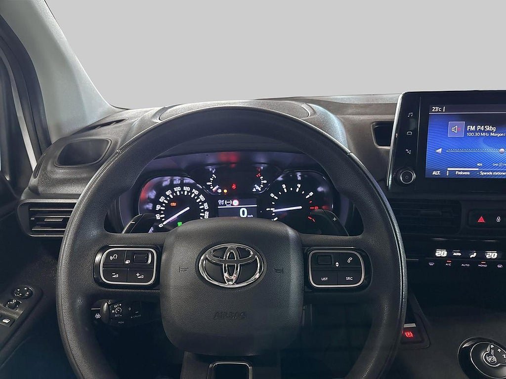 Vehicle Image 15