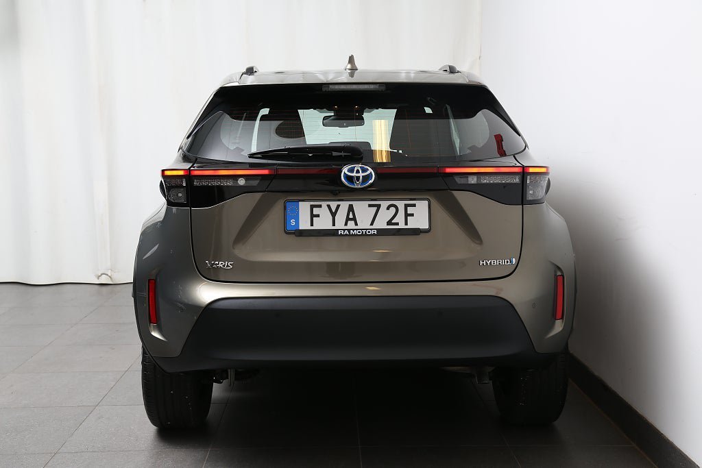 Vehicle Image 6