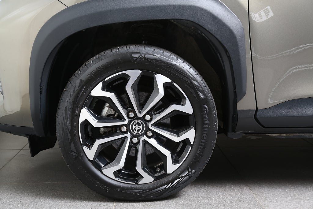 Vehicle Image 7