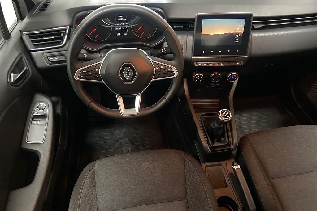 Vehicle Image 10