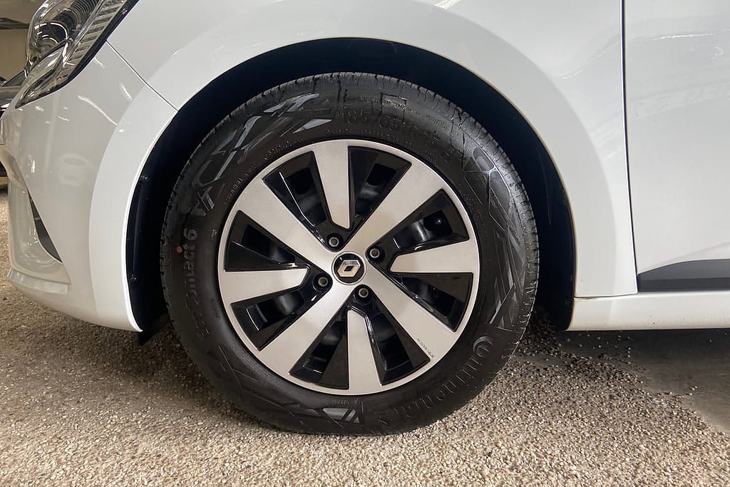 Vehicle Image 17