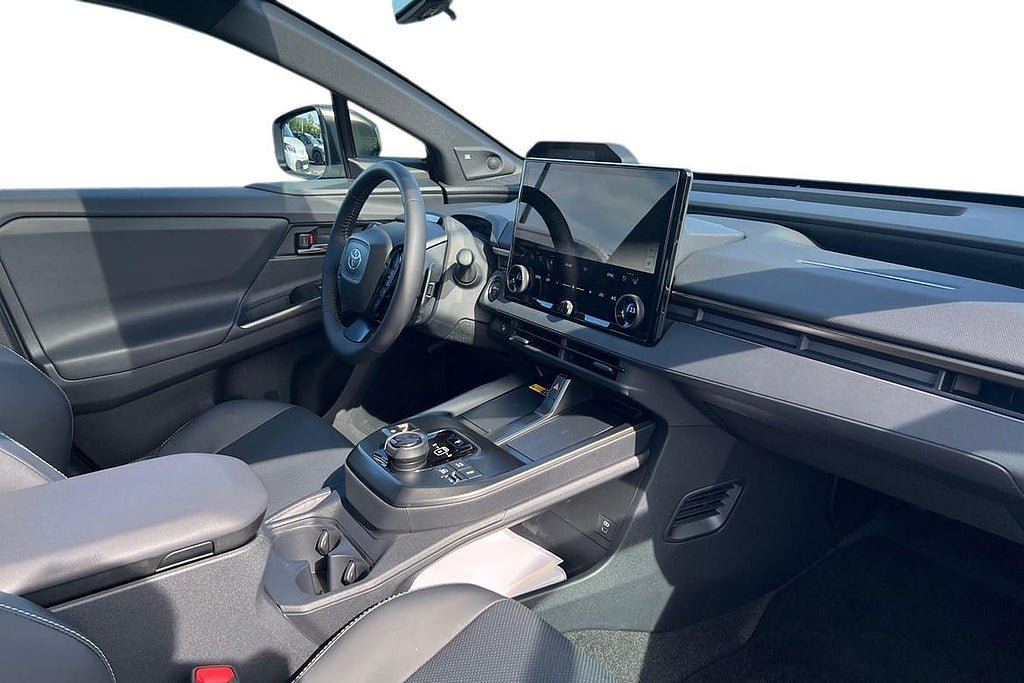 Vehicle Image 7