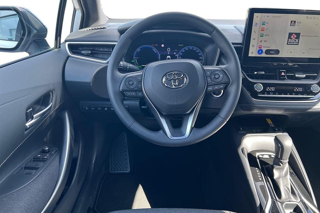 Vehicle Image 11