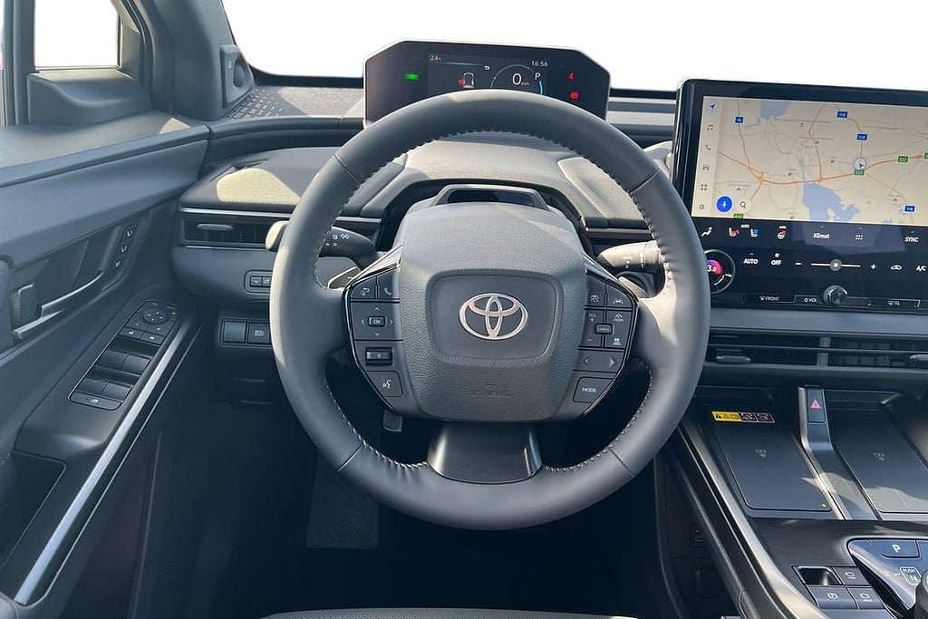 Vehicle Image 11