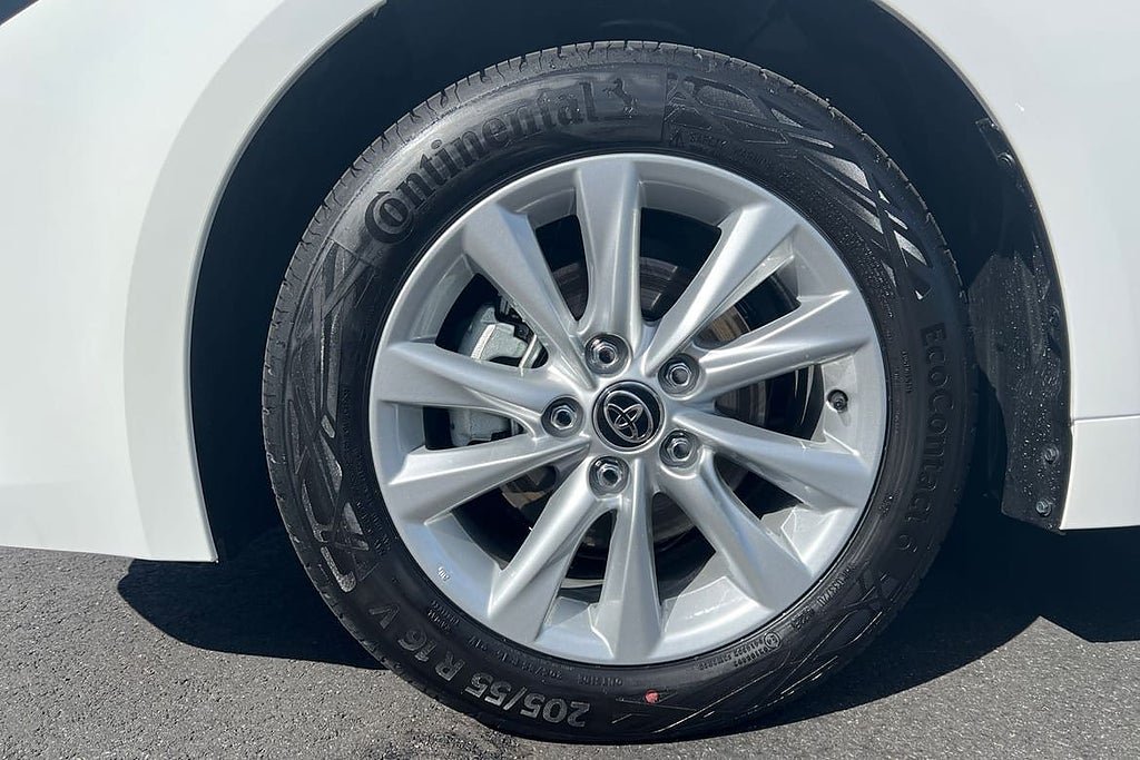 Vehicle Image 17
