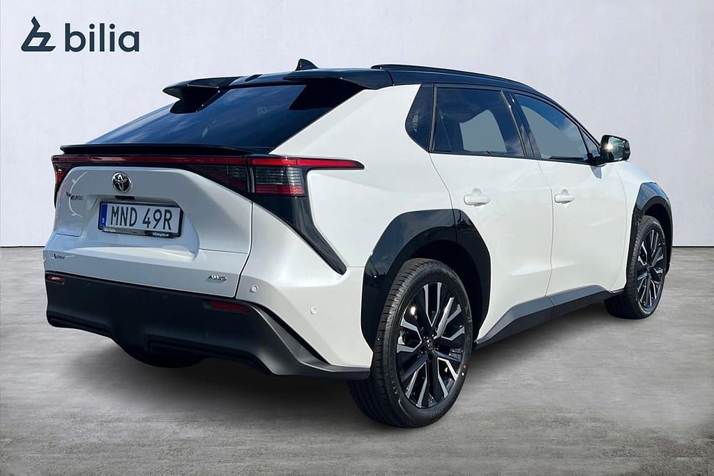 Vehicle Image 19