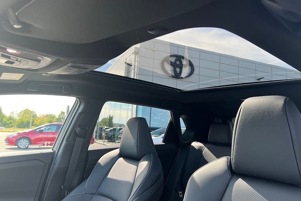 Vehicle Image 21