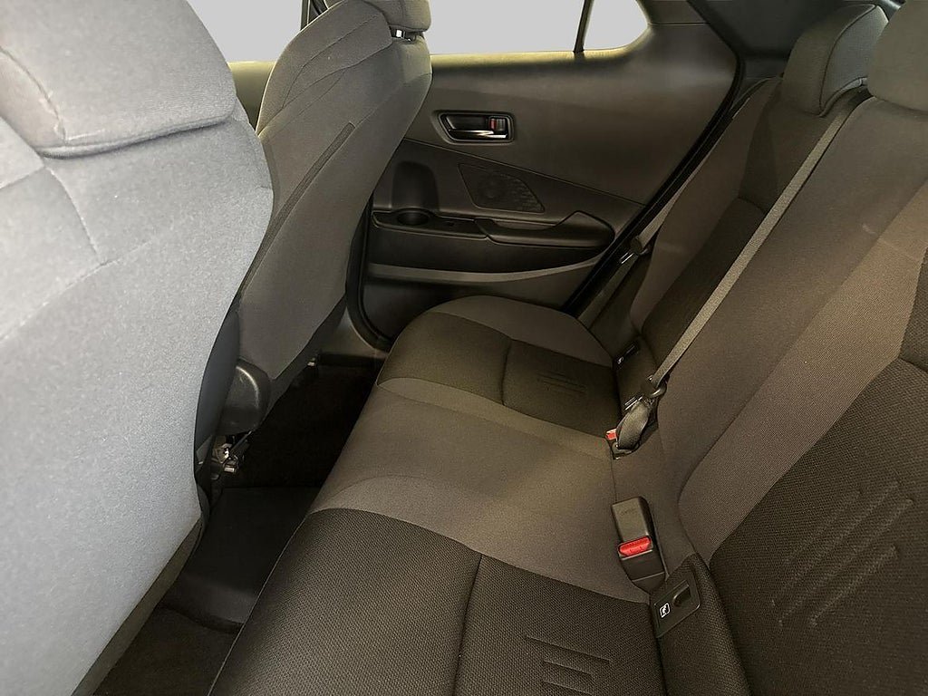 Vehicle Image 11