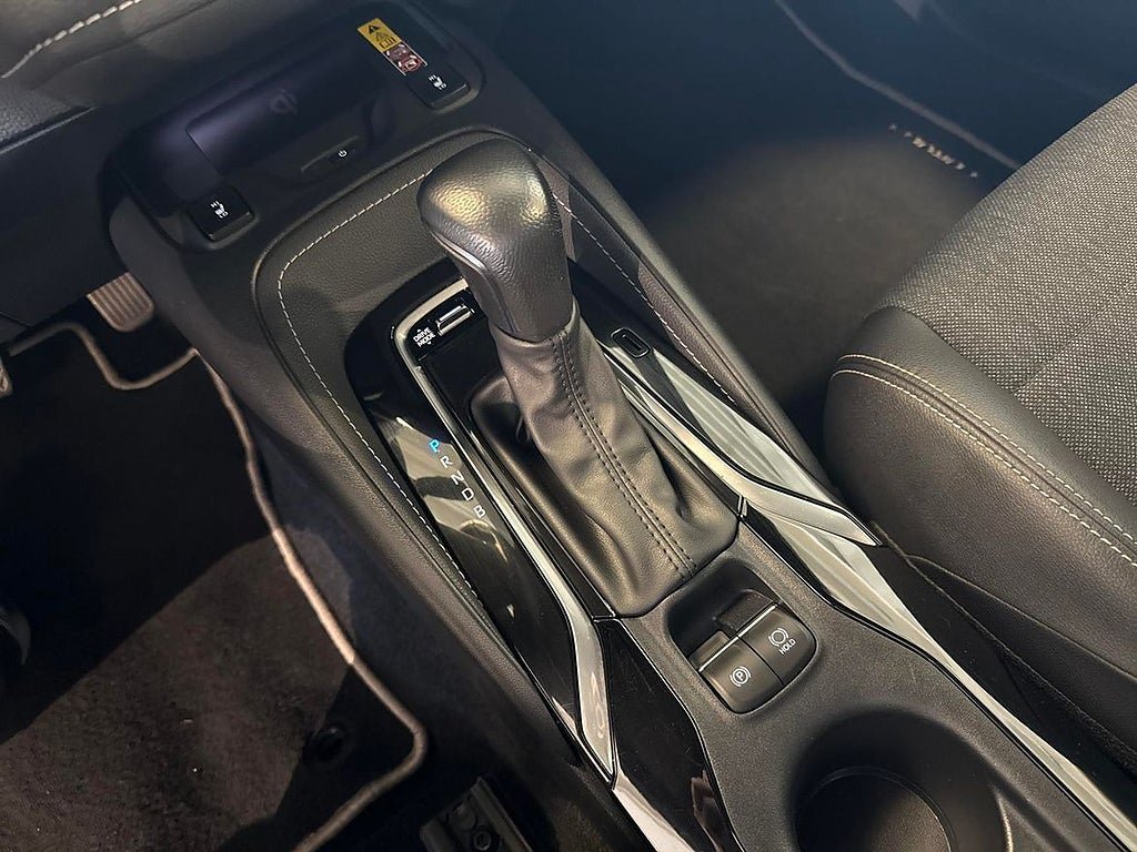 Vehicle Image 18