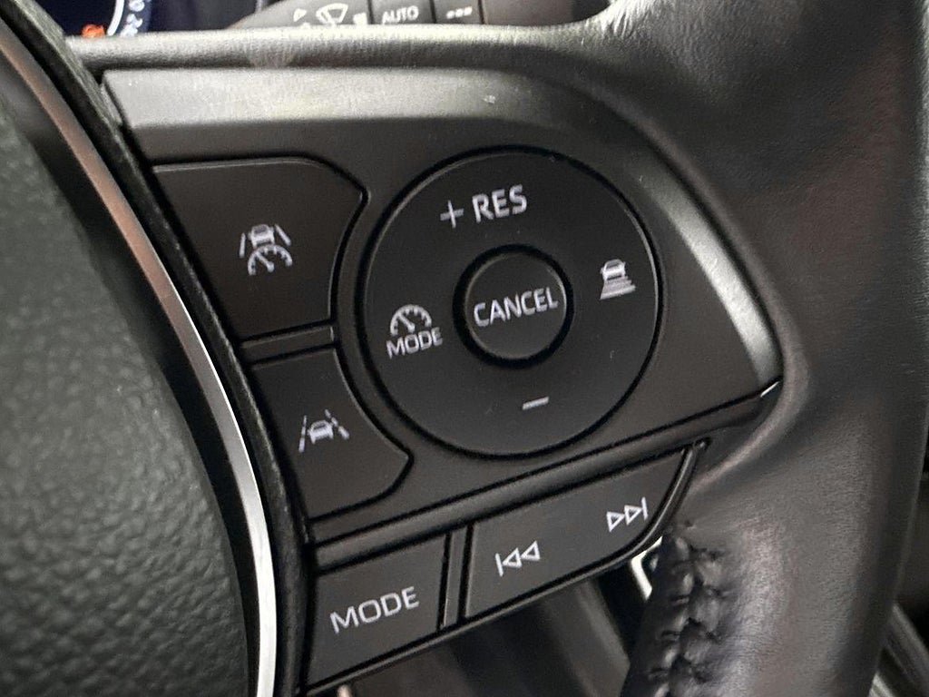 Vehicle Image 22