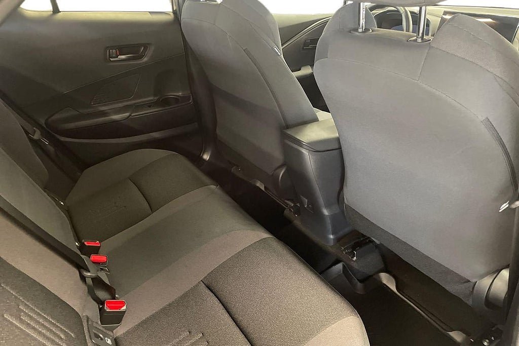 Vehicle Image 9