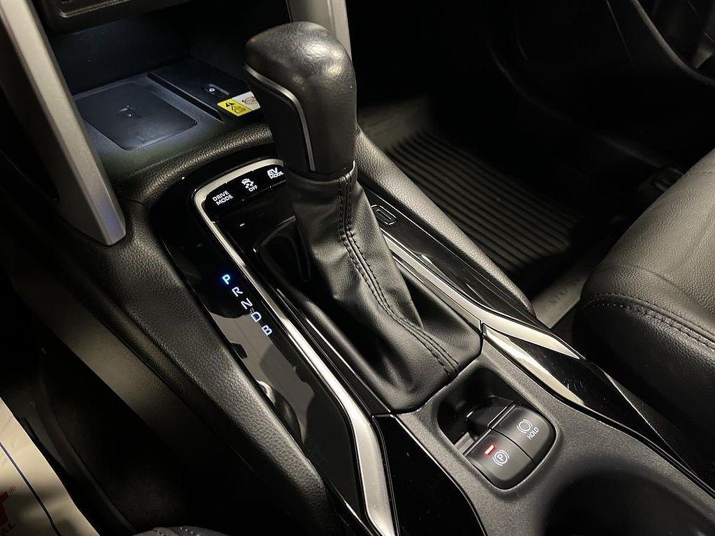 Vehicle Image 18