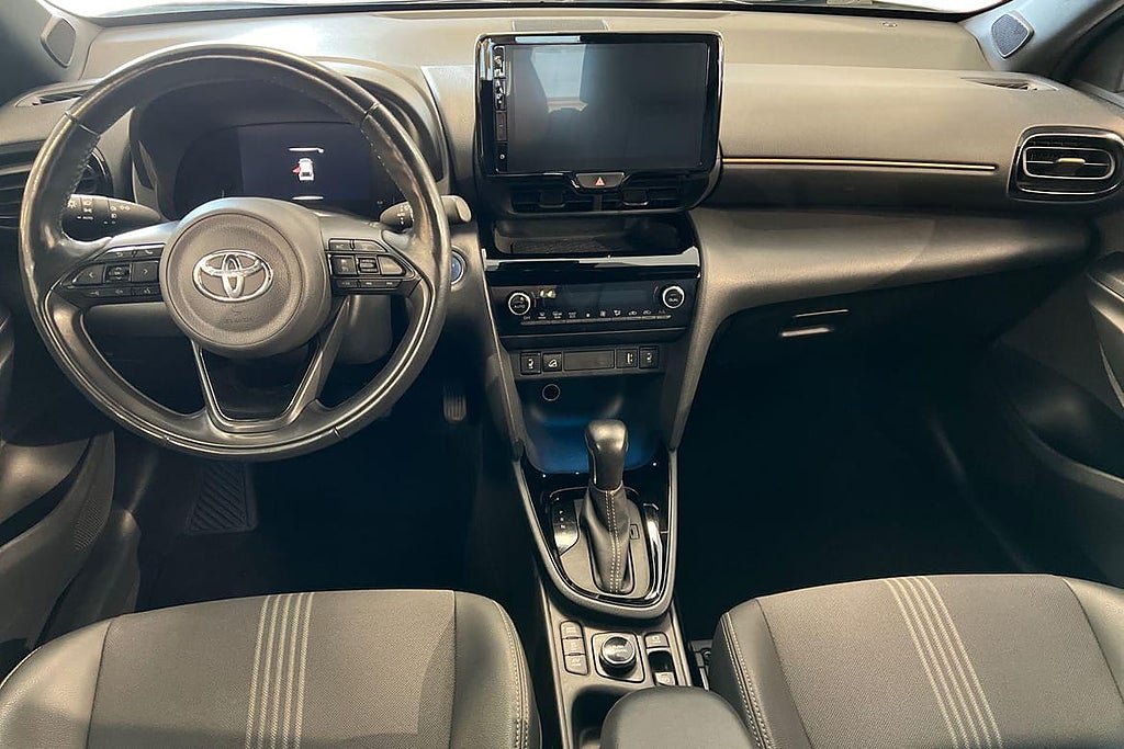 Vehicle Image 10