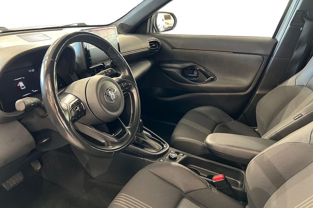 Vehicle Image 14
