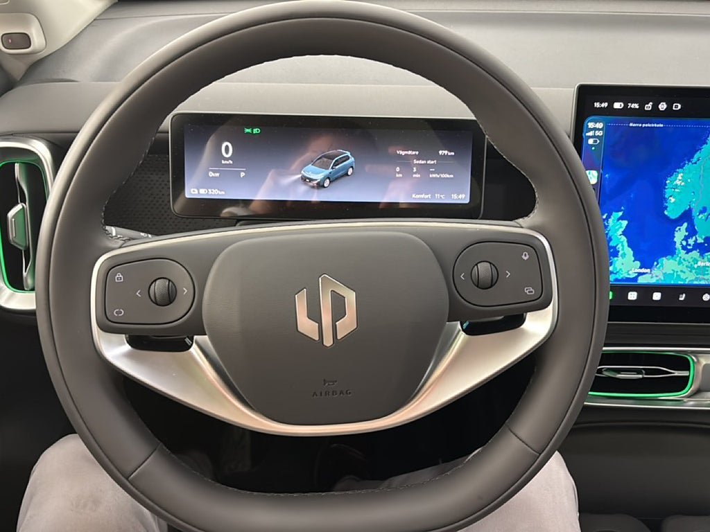 Vehicle Image 11