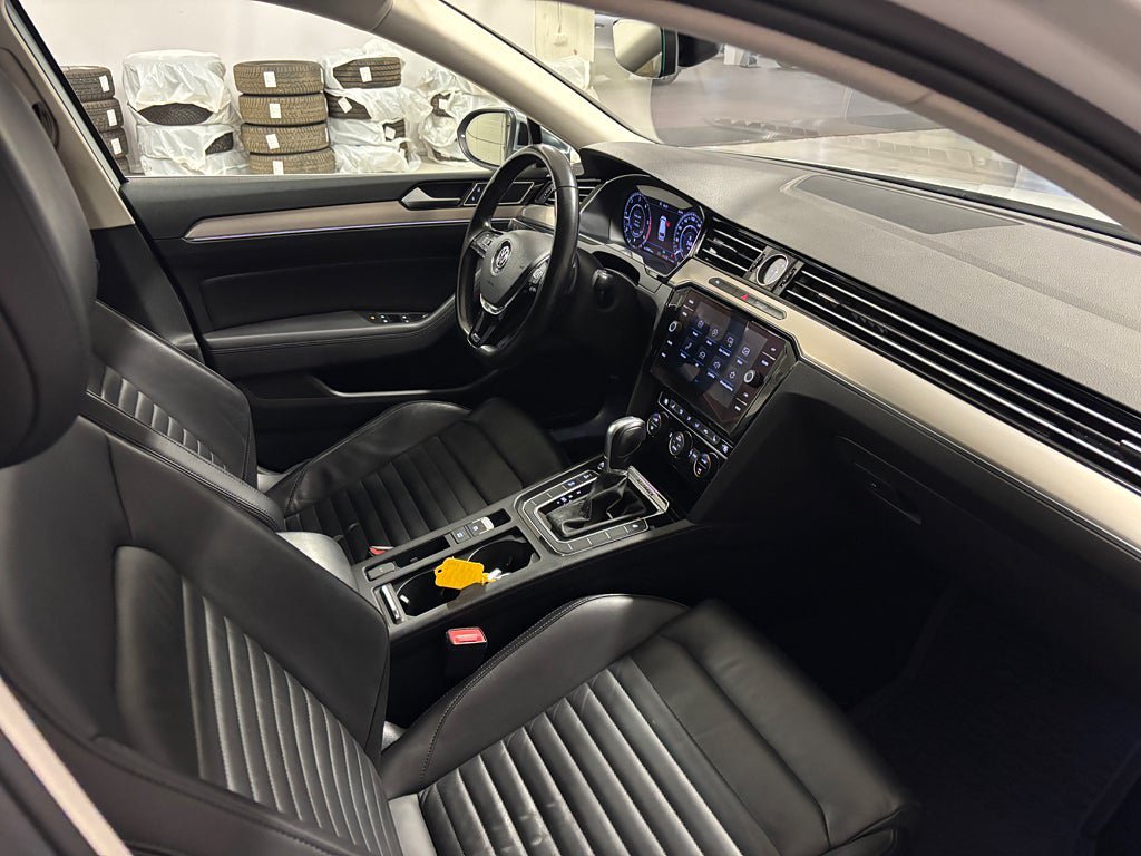 Vehicle Image 21