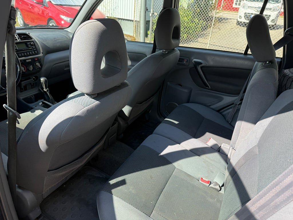 Vehicle Image 6