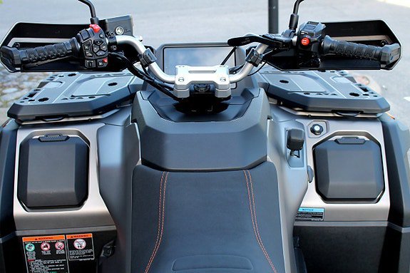 Vehicle Image 8