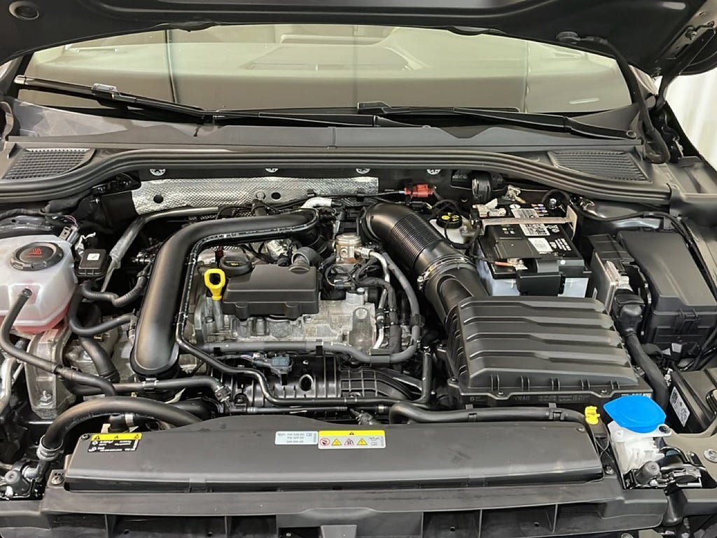 Vehicle Image 18