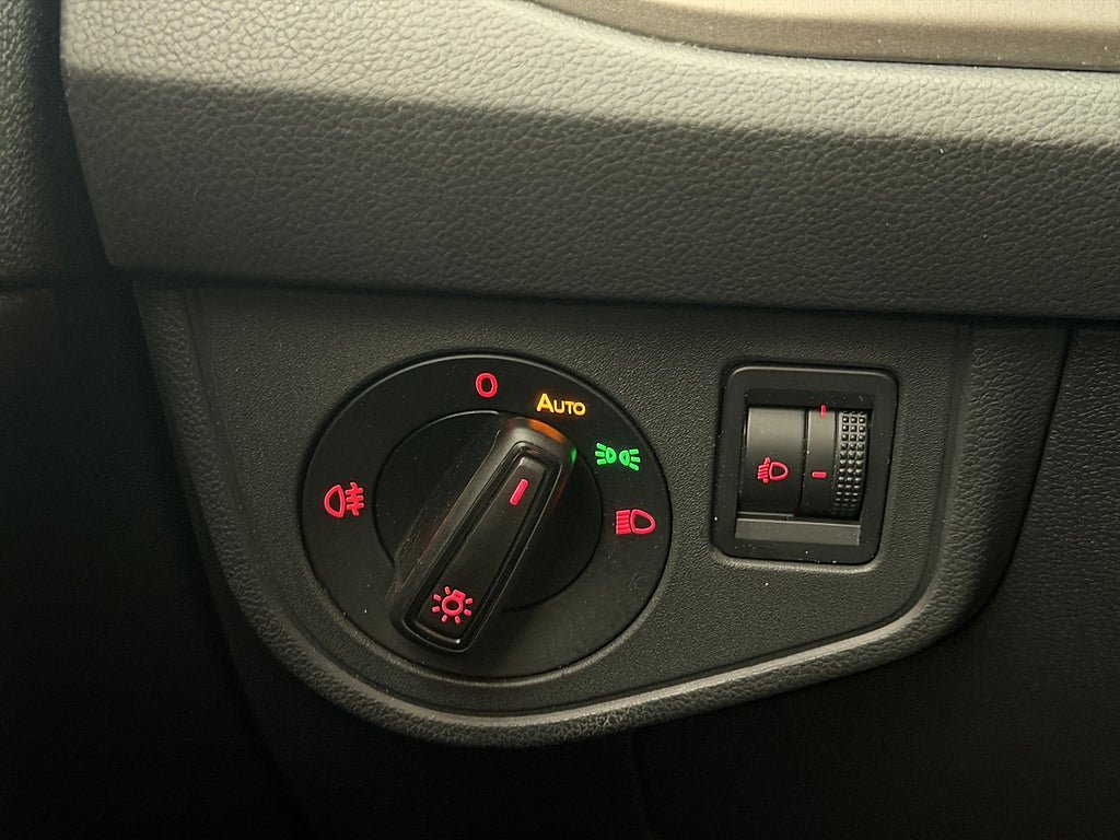 Vehicle Image 27