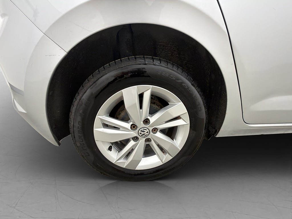 Vehicle Image 30