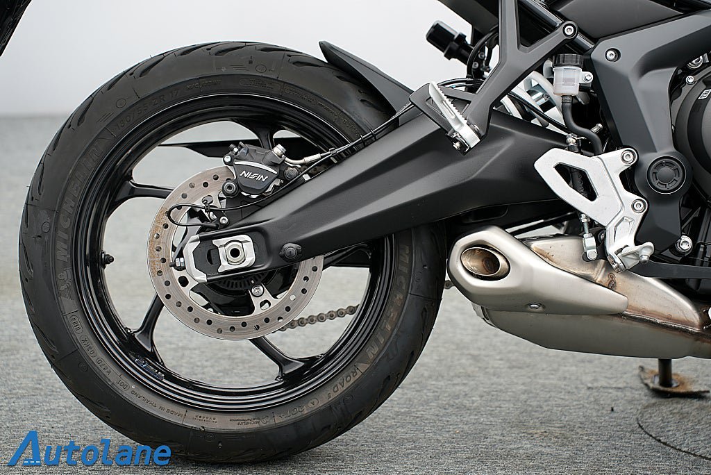 Vehicle Image 11