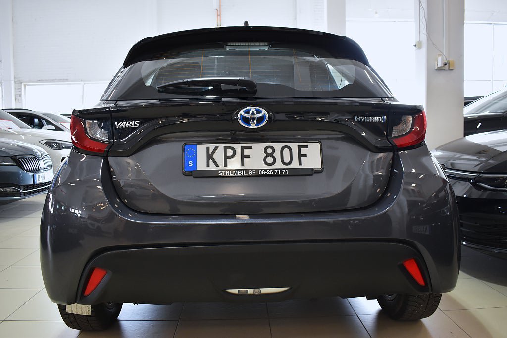 Vehicle Image 4
