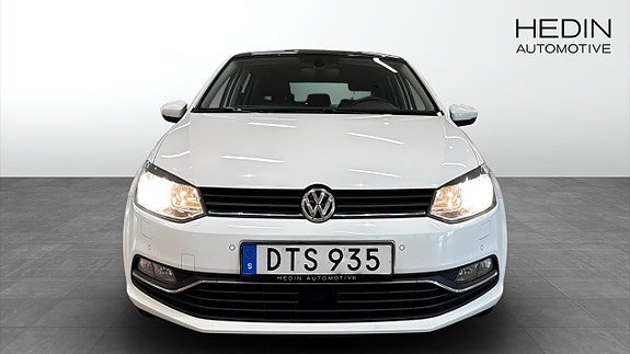Vehicle Image 8