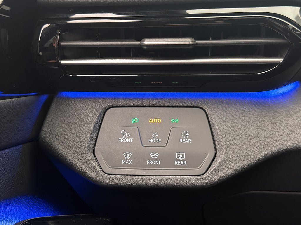 Vehicle Image 29