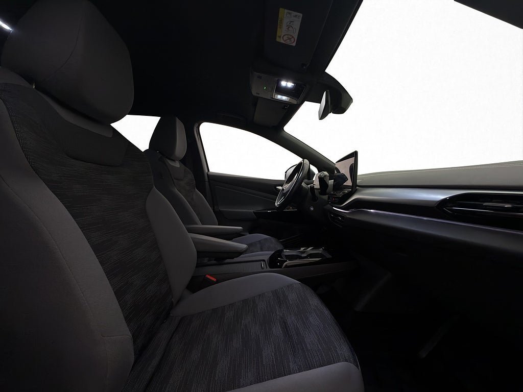 Vehicle Image 24