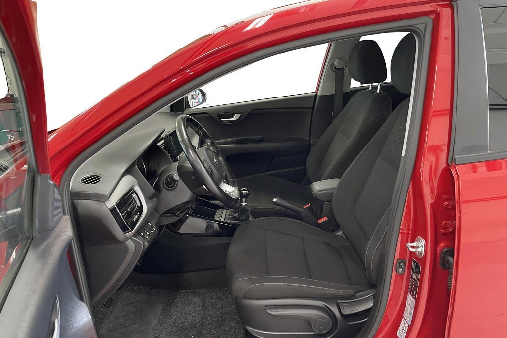 Vehicle Image 13