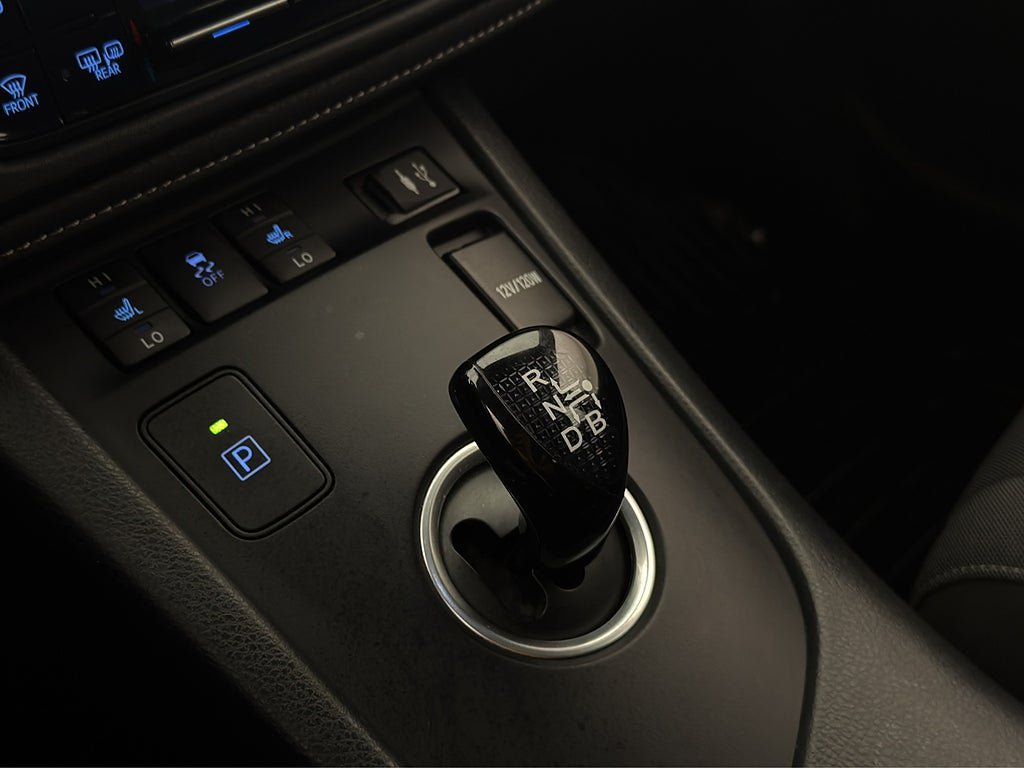 Vehicle Image 23