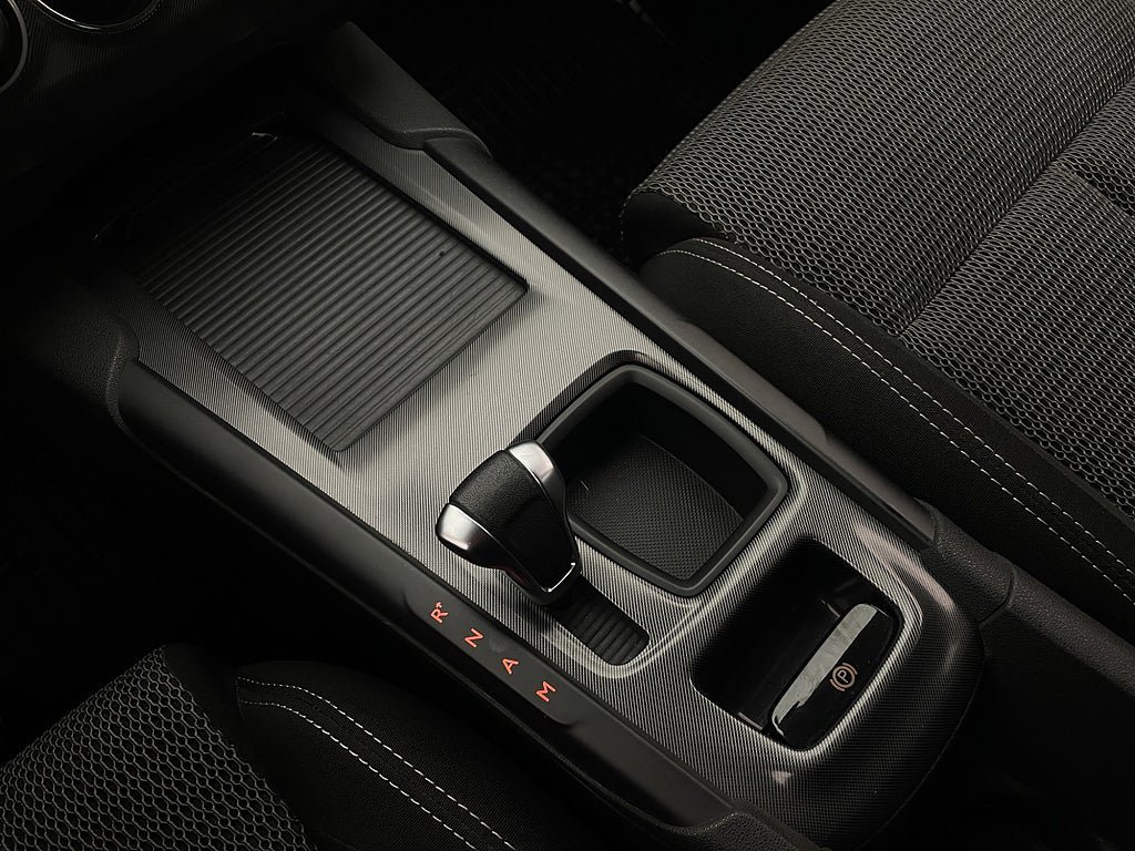 Vehicle Image 23