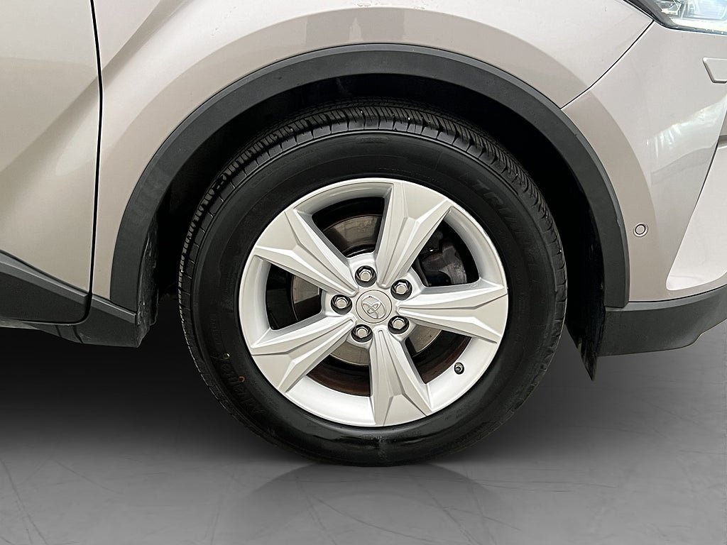 Vehicle Image 30