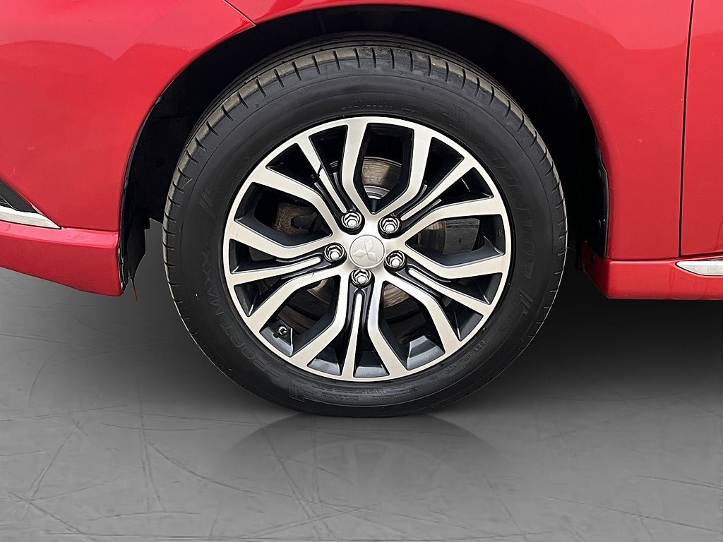 Vehicle Image 30